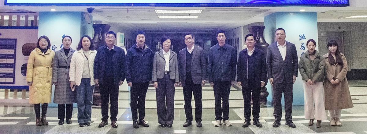淮阴工学院副校长秦家沛一行到我...
